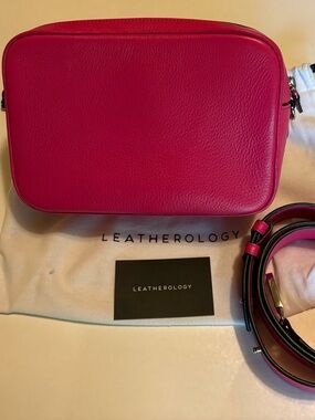 Leatherology Meadow Double Zip Camera bag